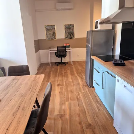 Spacieux T3, Charles Trenet Appartement