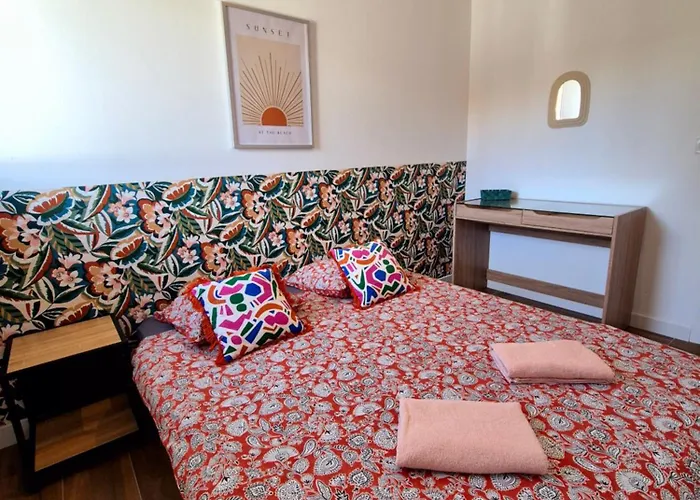Appartement Spacieux T3, Charles Trenet
